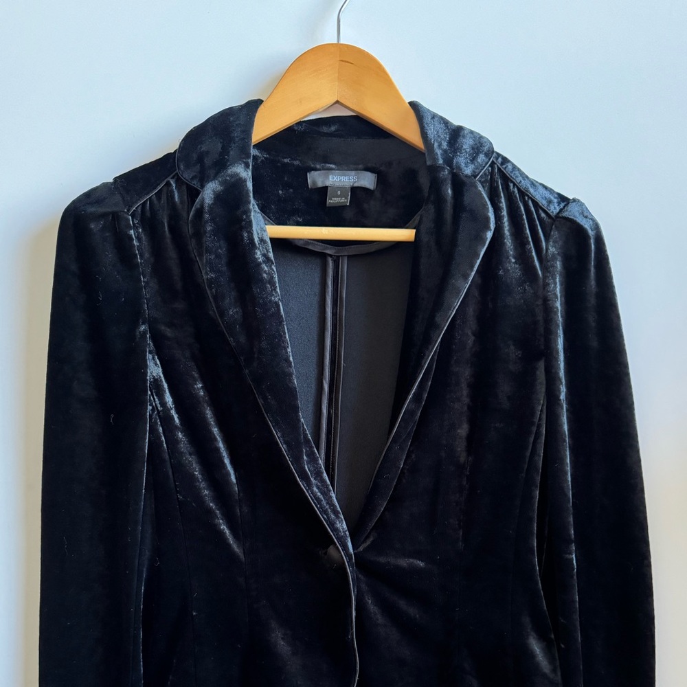 Express Soft velvet jacket - Picture 2 of 13